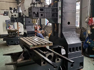 TOPMILL 1360F Вертикальный обрабатывающий центр с ЧПУ